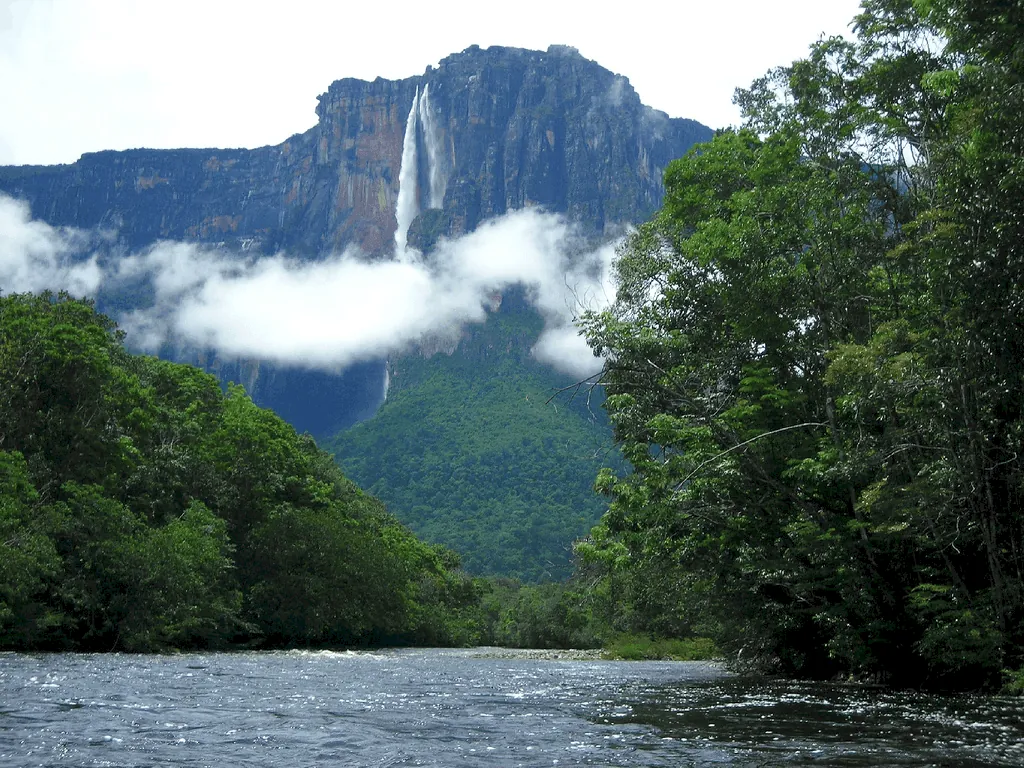 Venezuela: Magia de Tepuis, Cataratas y Selva.